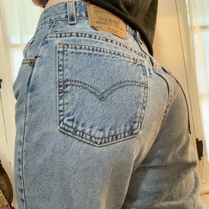 Vintage 15951 Levi’s Relaxed Fit Tapered Leg